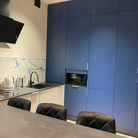 Apartmán Z Parkingiem I Stacja Ladowania Gdyně